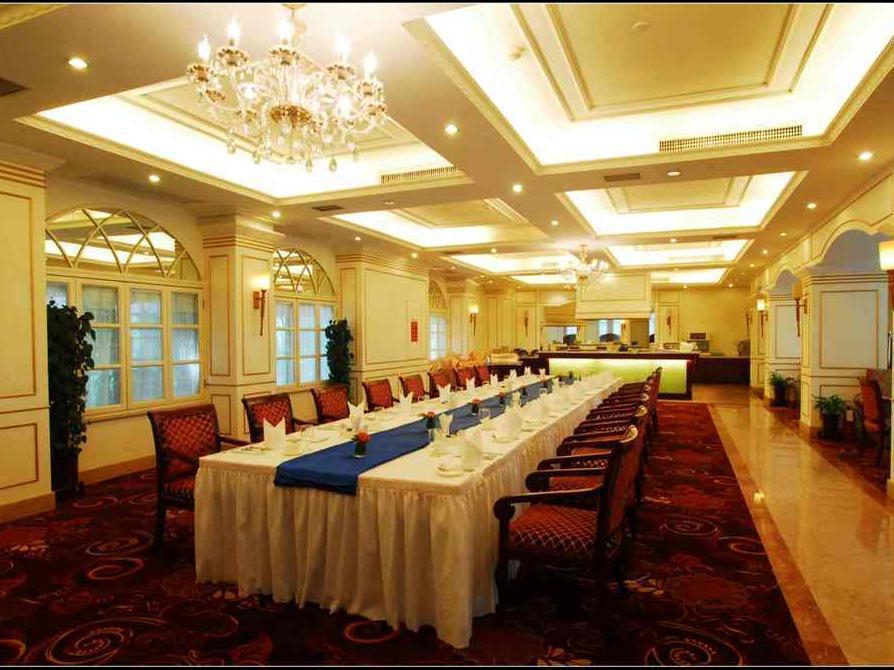 Ming Wah International Convention Centre Hotel Шънджън Екстериор снимка