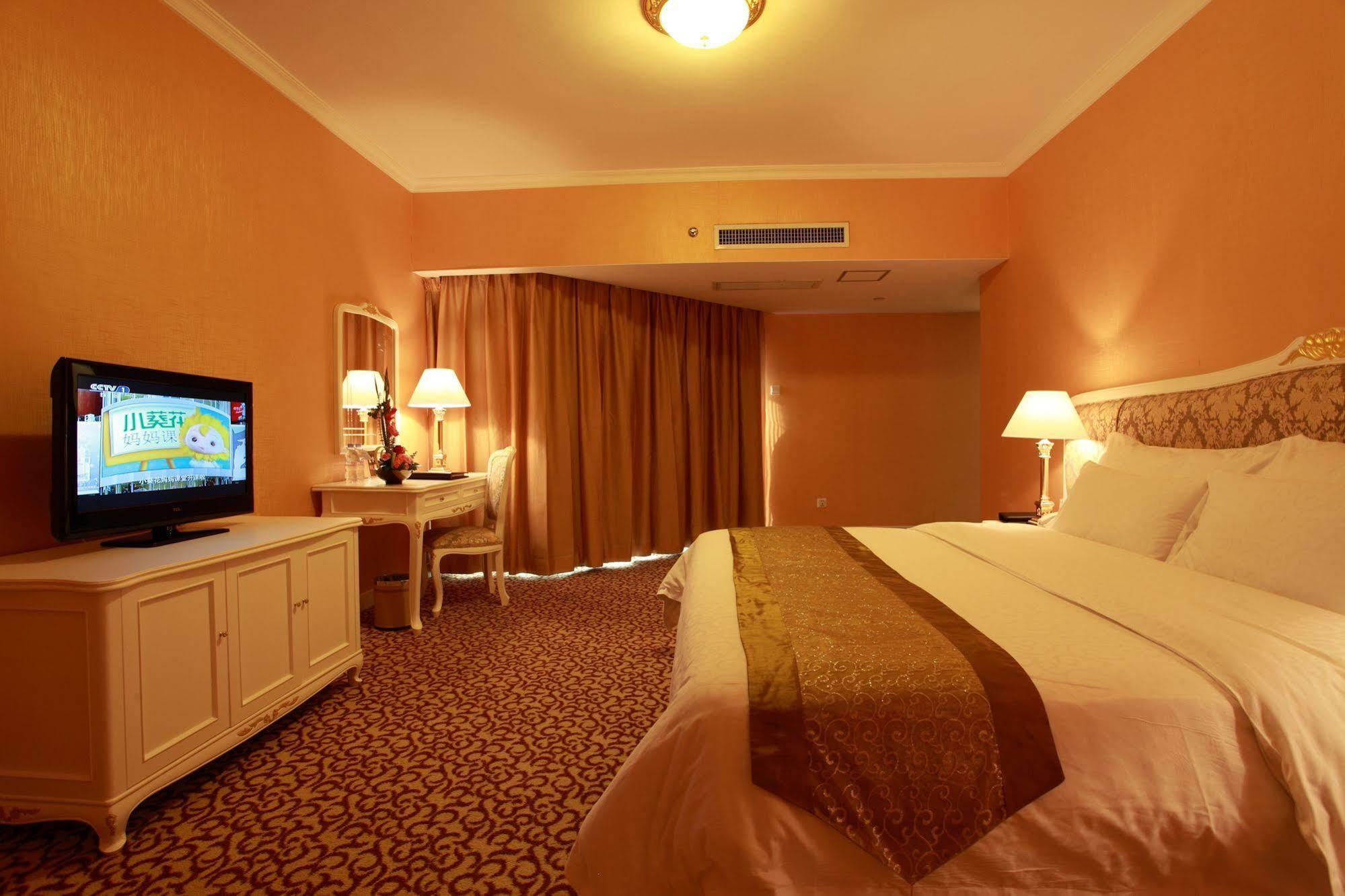 Ming Wah International Convention Centre Hotel Шънджън Екстериор снимка